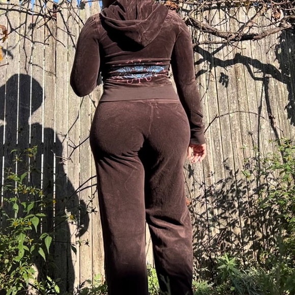 Juicy Couture Tracksuit Set - Picture 5 of 8